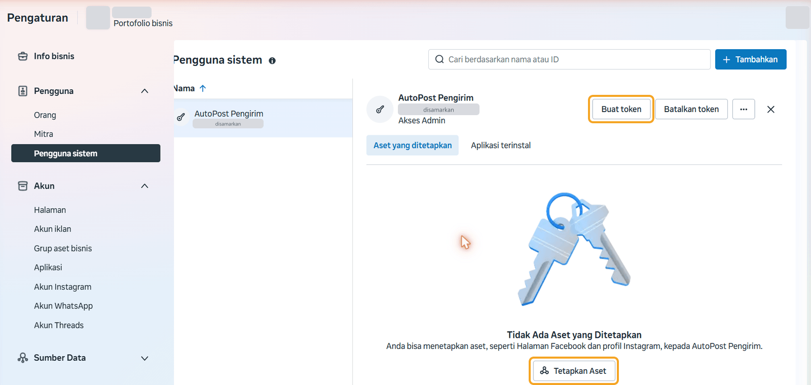 Pengguna sistem "AutoPost Pengirim" sudah jadi (Akses Admin): tombol Buat token, Batalkan token, tab Aset yang ditetapkan berisi "Tidak Ada Aset yang Ditetapkan", dan tombol "Tetapkan Aset" disorot. ID pengguna sistem disamarkan.