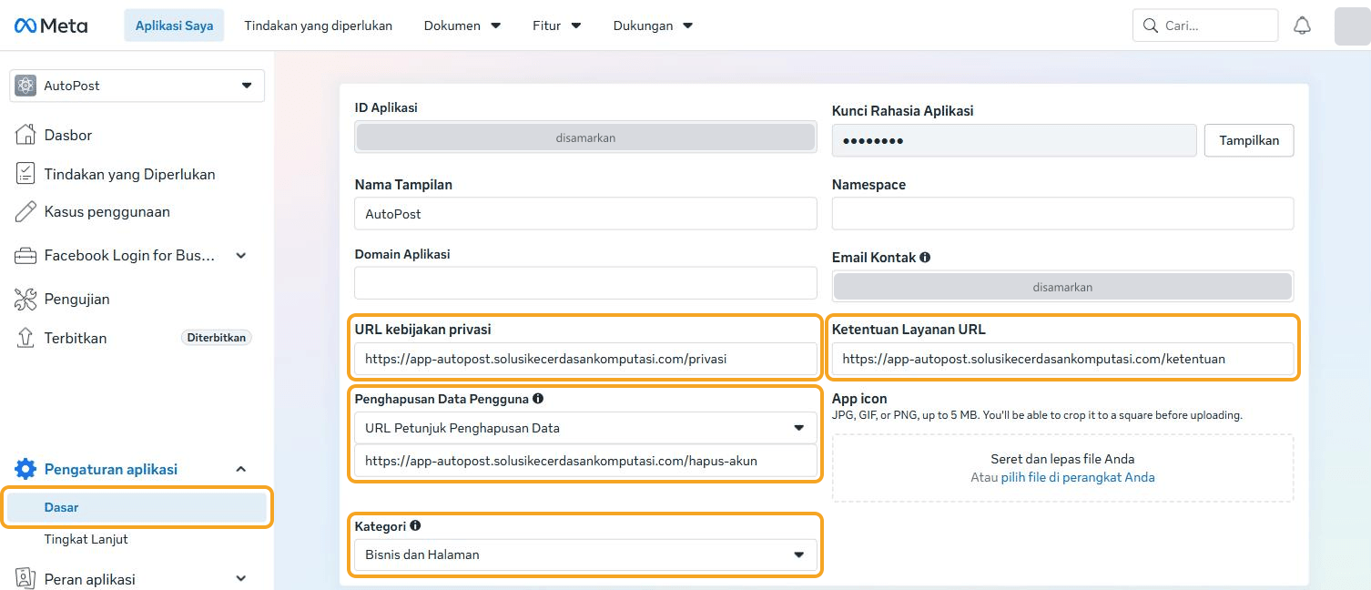 Pengaturan aplikasi › Dasar: menu Dasar, URL kebijakan privasi, Ketentuan Layanan URL, Penghapusan Data Pengguna (URL Petunjuk Penghapusan Data), dan Kategori "Bisnis dan Halaman" disorot. Contoh alamat yang dipakai: halaman /privasi, /ketentuan, dan /hapus-akun AutoPost. ID Aplikasi dan Email Kontak disamarkan; Kunci Rahasia Aplikasi tetap tersembunyi.