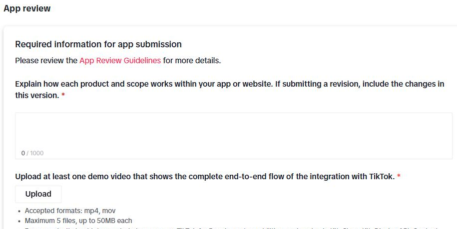Bagian "App review" di tab Production: "Required information for app submission" dengan tautan App Review Guidelines, kolom penjelasan tiap produk dan scope (0/1000), tombol Upload untuk video demo, dan dua syarat pertama: format mp4 atau mov, maksimal 5 berkas masing-masing sampai 50MB.